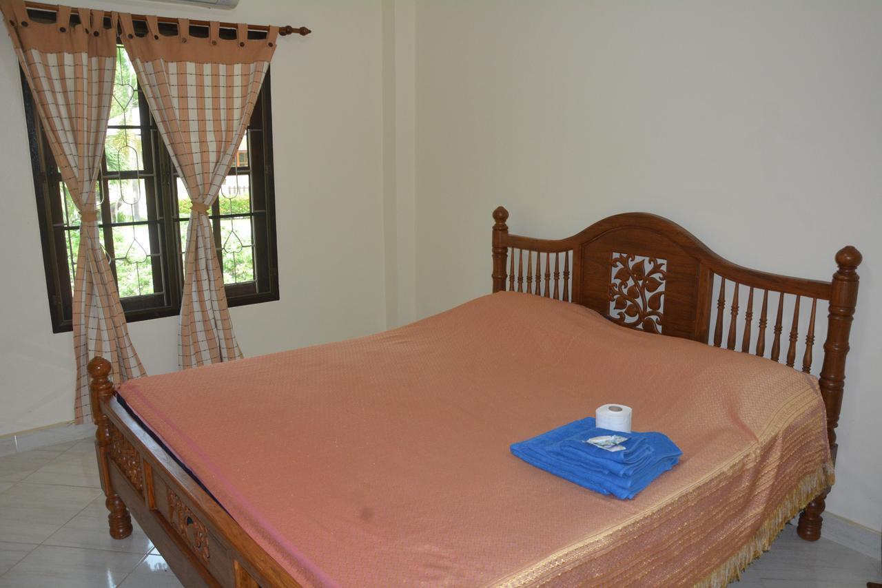 Apple Bungalows Bang Saphan Buitenkant foto