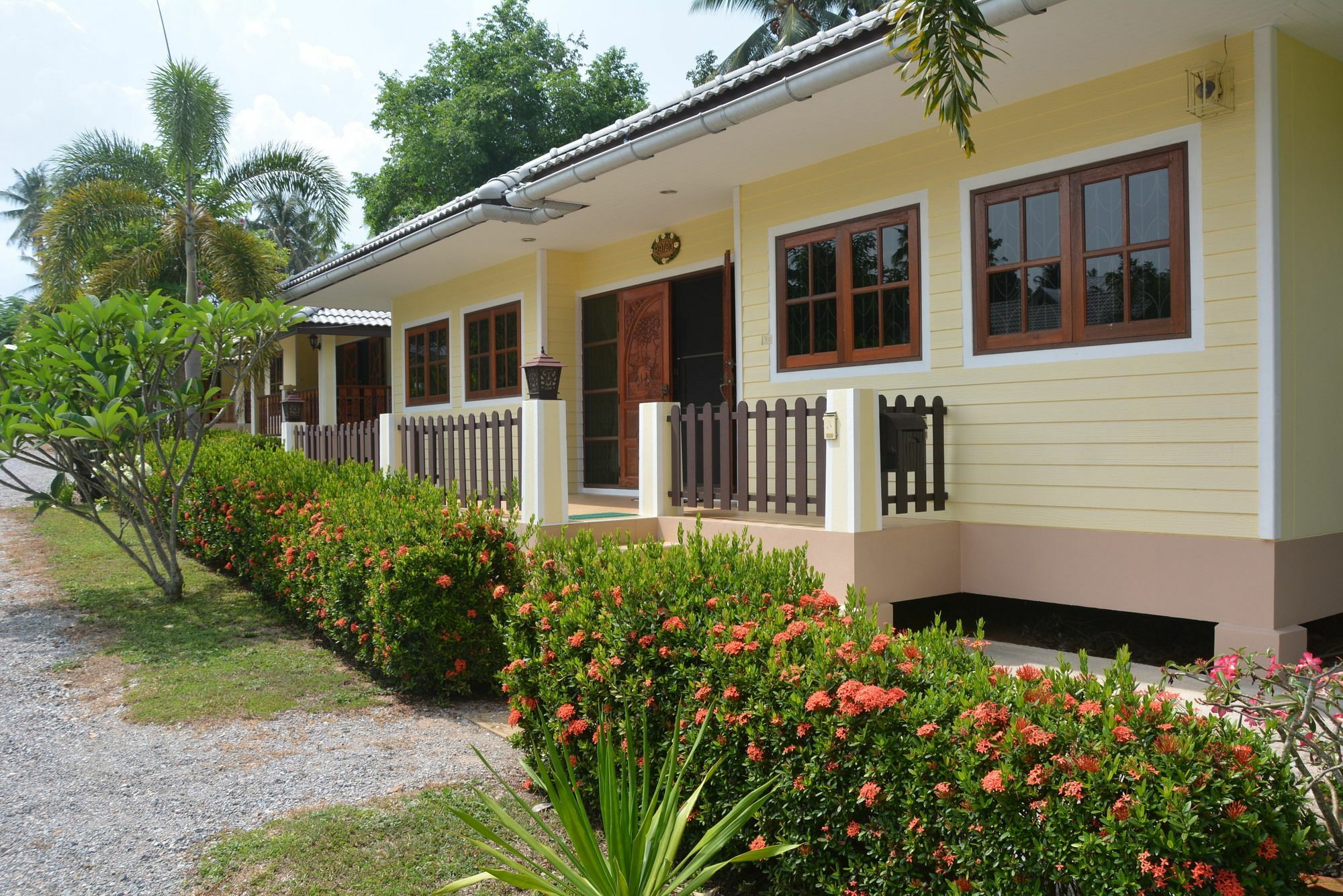 Apple Bungalows Bang Saphan Buitenkant foto