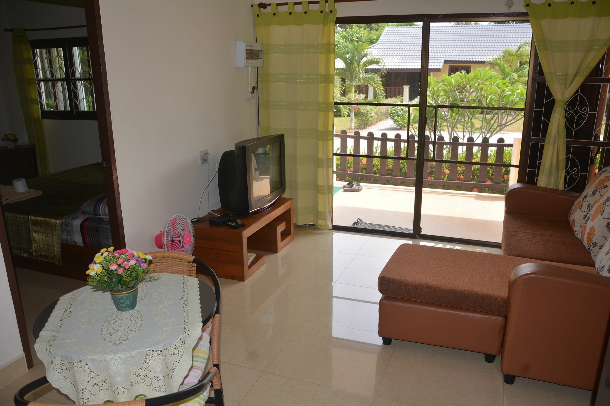 Apple Bungalows Bang Saphan Buitenkant foto